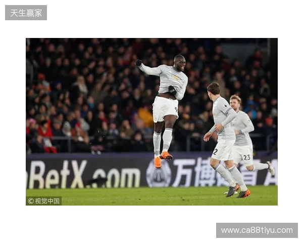 记者：18岁前锋莱西未入选曼联本场名单，阿莫林决定征召舍什科